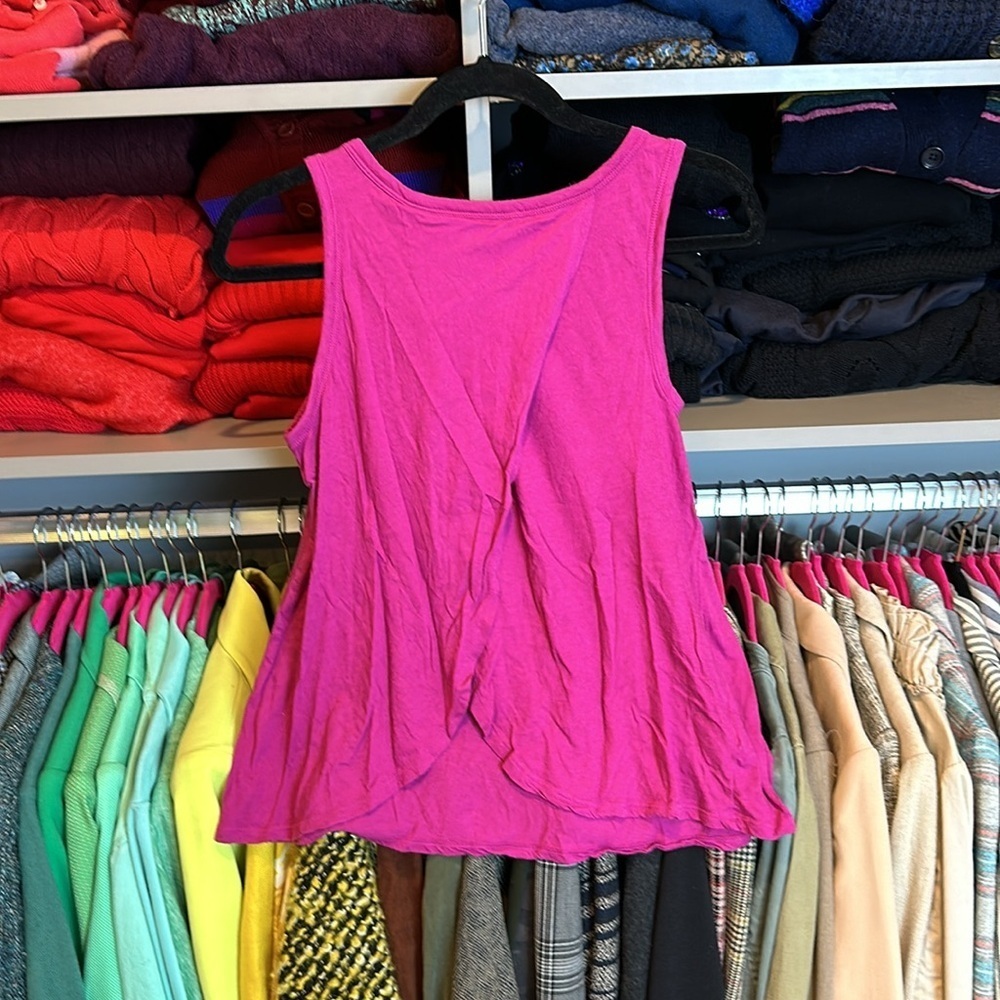 Loft fushia cross back sleeveless top size XS - Picture 3 of 3